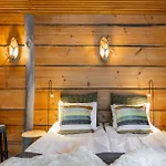 Northern Lights River Nest * 로바니에미
