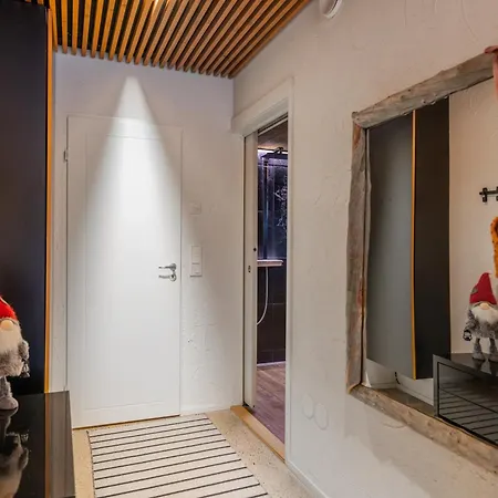 Villa Northern Lights River Nest *