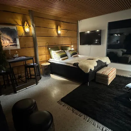 Northern Lights River Nest