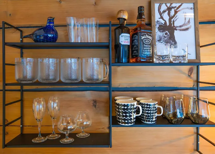 Willa Northern Lights River Nest