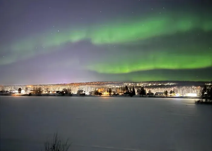 Northern Lights River Nest Villa Rovaniemi